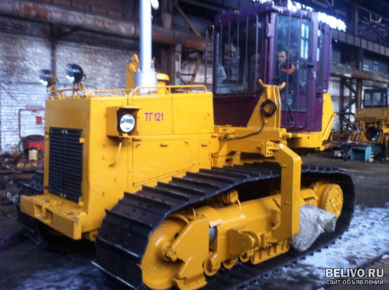 Гусеничный малый трубоукладчик ЧЕТРА ТГ121,122