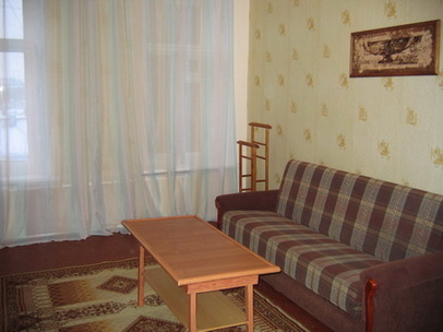Светлая уютная комната 18 м2 посуточно в центре Петербурга